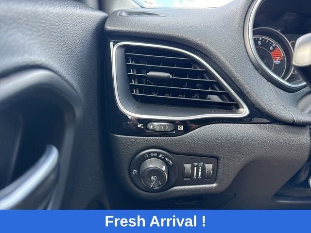 2021 Jeep Cherokee Altitude