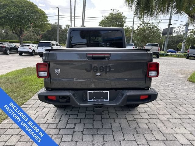 2021 Jeep Gladiator Willys Sport