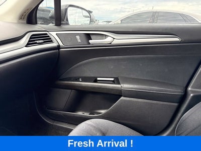 2016 Ford Fusion SE