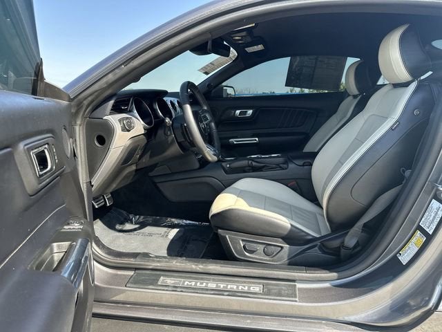 2021 Ford Mustang EcoBoost