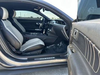 2021 Ford Mustang EcoBoost