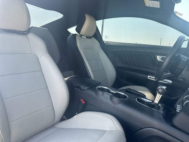 2021 Ford Mustang EcoBoost