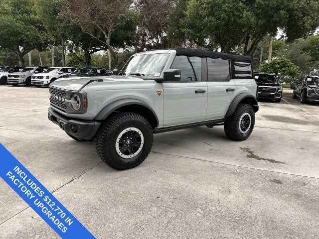 2023 Ford Bronco Base