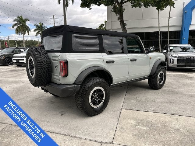 2023 Ford Bronco Base