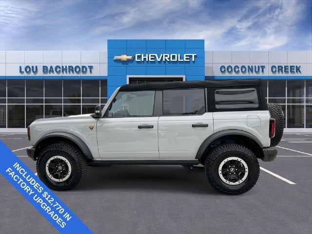 2023 Ford Bronco Base