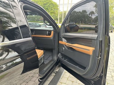 2022 Ford Expedition Platinum