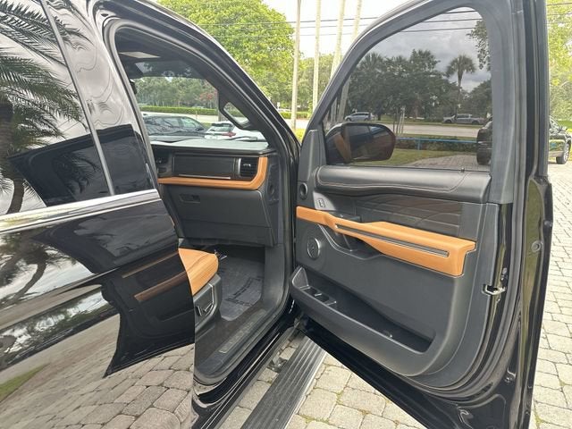2022 Ford Expedition Platinum