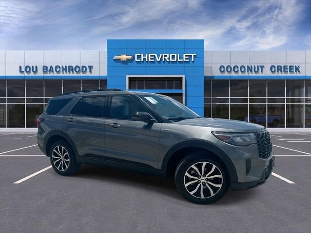 2025 Ford Explorer ST-Line