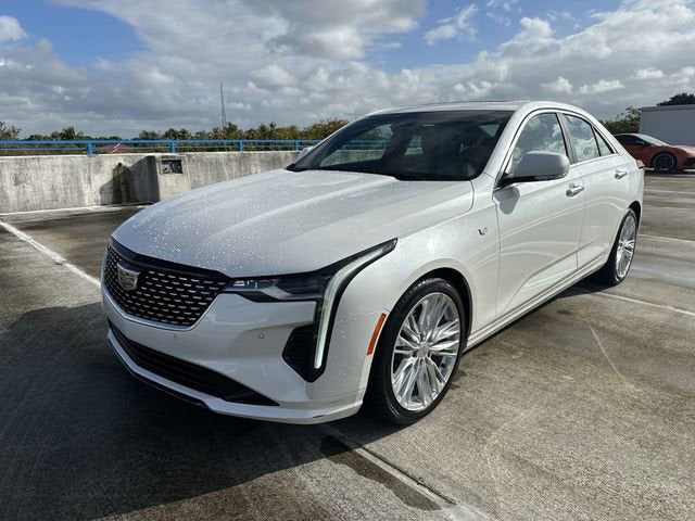 2023 Cadillac CT4 Premium Luxury