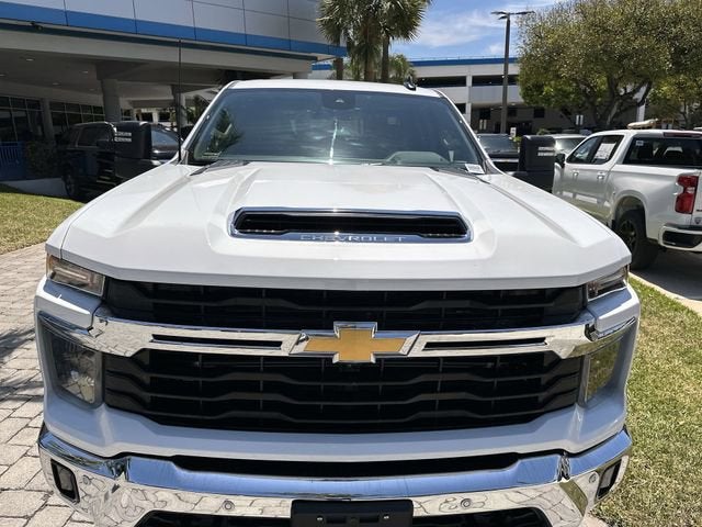 2025 Chevrolet Silverado 3500 HD LT