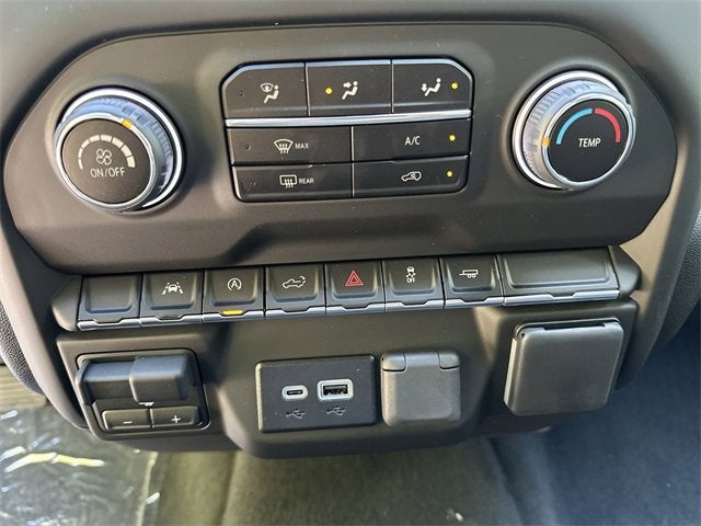 2025 Chevrolet Silverado 1500 Custom