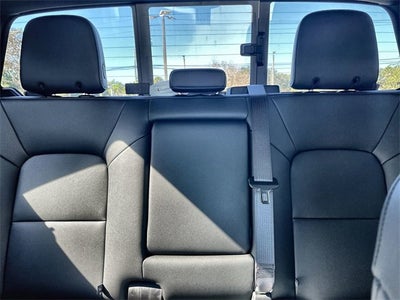 2025 Chevrolet Colorado WT/LT