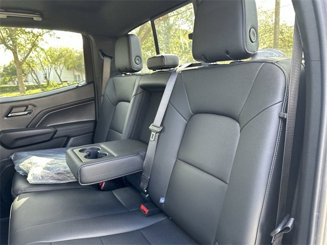 2025 Chevrolet Colorado WT/LT