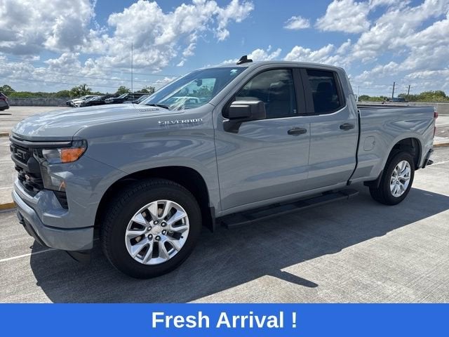 2025 Chevrolet Silverado 1500 Custom Double Cab Std Box's photo