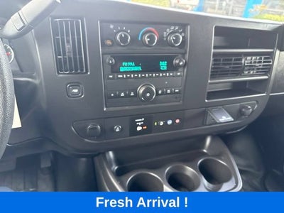 2025 Chevrolet Express Cargo WT