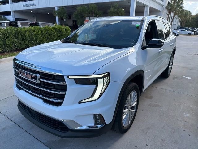 2024 GMC Acadia Elevation