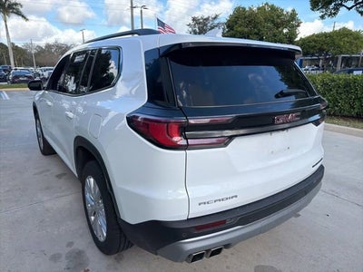 2024 GMC Acadia Elevation
