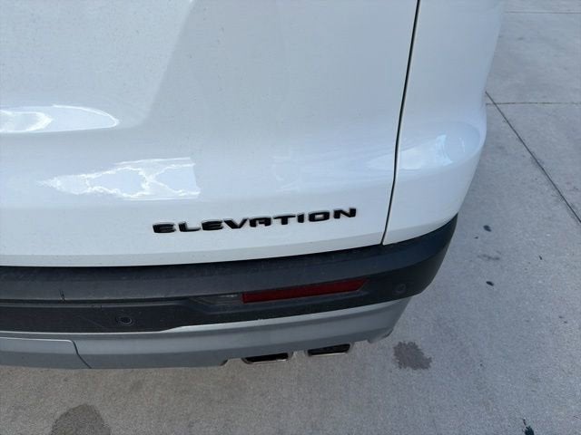 2024 GMC Acadia Elevation