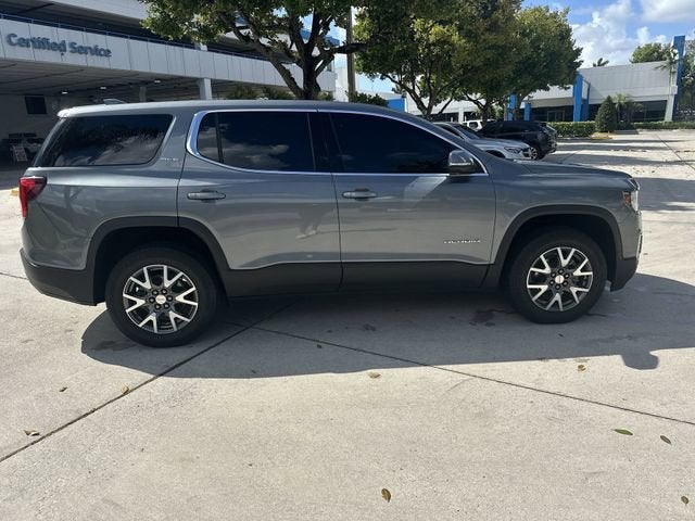 2022 GMC Acadia SLE