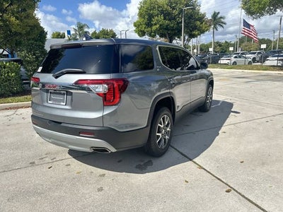 2022 GMC Acadia SLE