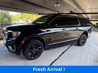 2023 GMC Yukon XL SLT