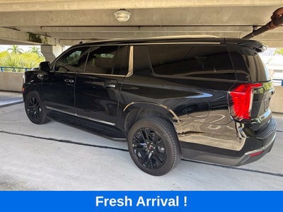 2023 GMC Yukon XL SLT