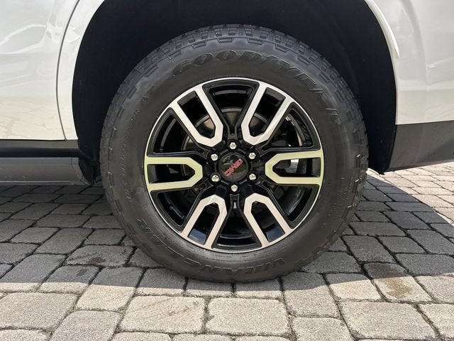 2023 GMC Yukon AT4