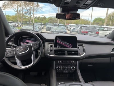 2023 GMC Yukon XL SLT