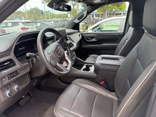 2023 GMC Yukon XL SLT