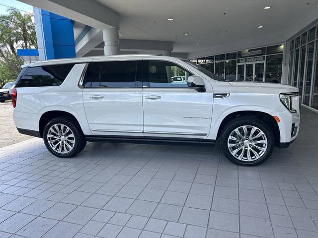2022 GMC Yukon XL Denali
