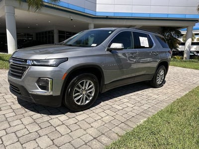 2023 Chevrolet Traverse LT Cloth