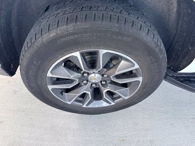 2024 Chevrolet Suburban LT