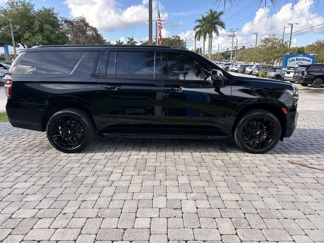 2023 Chevrolet Suburban RST