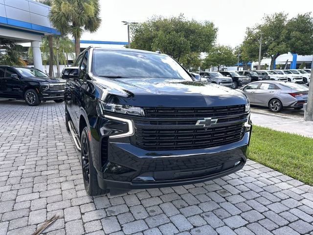 2023 Chevrolet Suburban RST