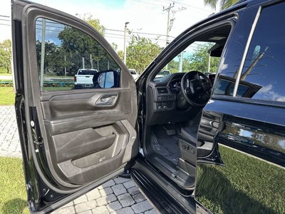 2023 Chevrolet Suburban RST