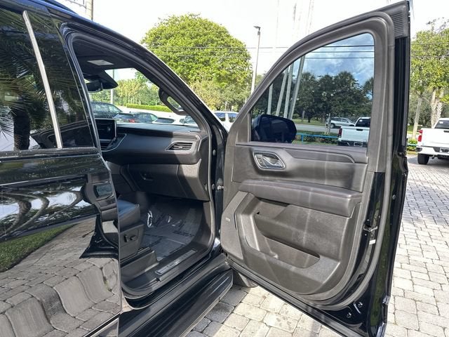 2023 Chevrolet Suburban RST