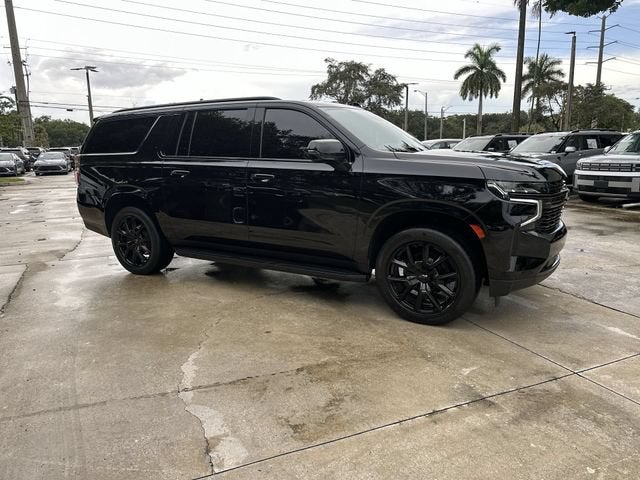 2024 Chevrolet Suburban RST