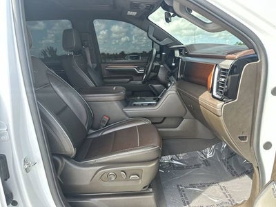 2024 GMC Sierra 3500 HD Denali