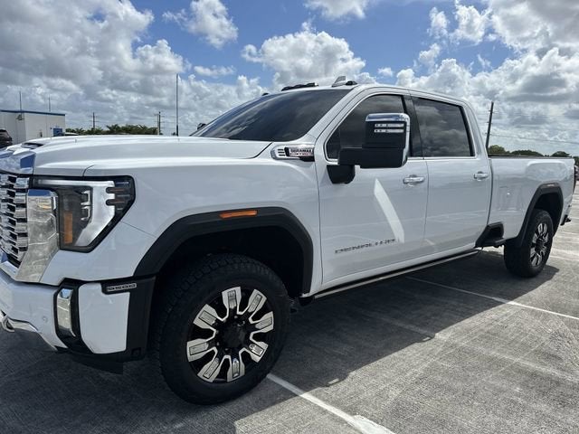 2024 GMC Sierra 3500 HD Denali