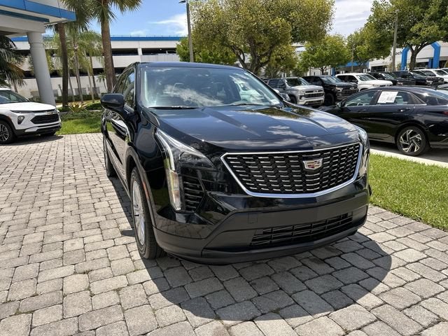 2023 Cadillac XT4 Luxury