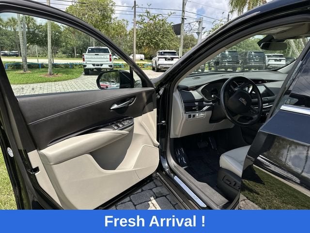 2023 Cadillac XT4 Luxury