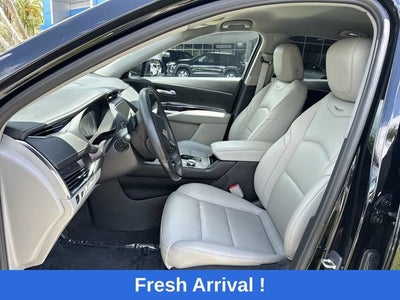 2023 Cadillac XT4 Luxury