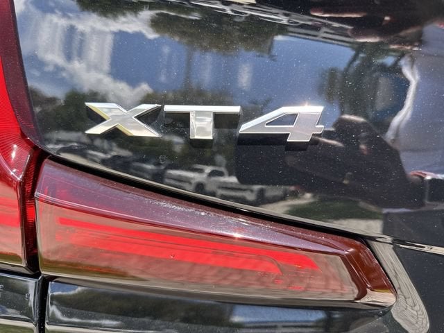 2023 Cadillac XT4 Luxury