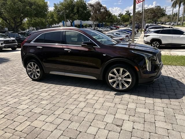 2021 Cadillac XT4 FWD Premium Luxury