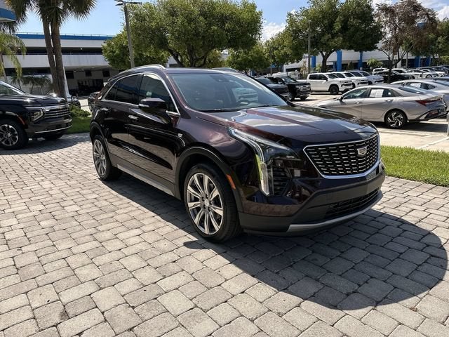 2021 Cadillac XT4 FWD Premium Luxury