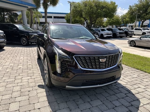 2021 Cadillac XT4 FWD Premium Luxury