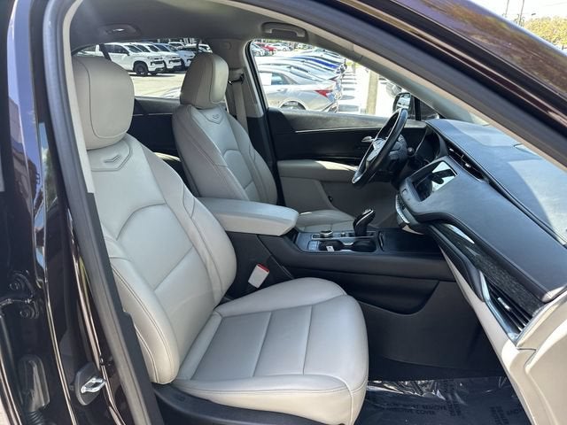 2021 Cadillac XT4 FWD Premium Luxury