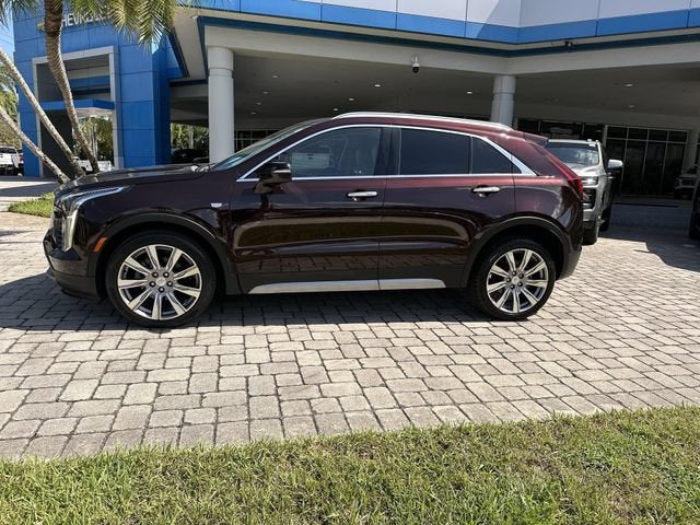 2021 Cadillac XT4 FWD Premium Luxury