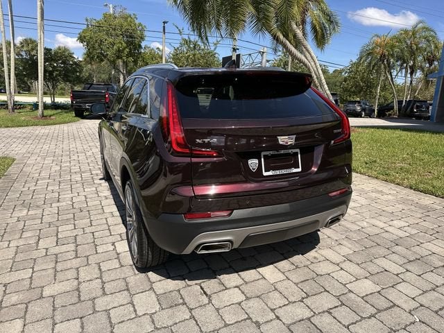 2021 Cadillac XT4 FWD Premium Luxury