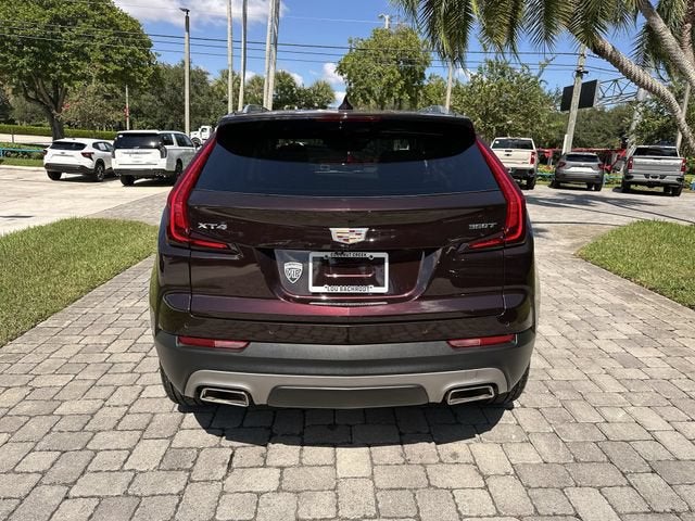 2021 Cadillac XT4 FWD Premium Luxury
